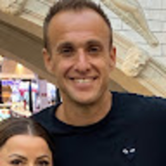 Meet your Posher, Andrew - Picture 1 of 1